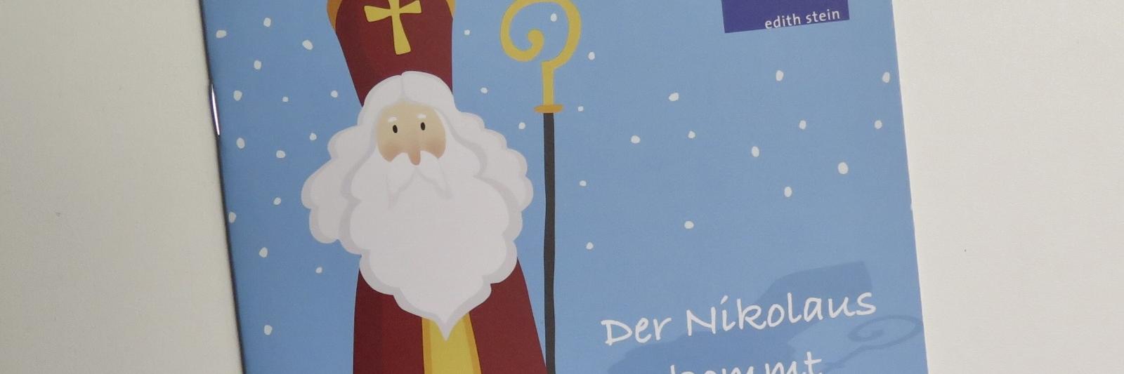 Geschichten und Legenden, Texte und Lieder, Kekse und Präsente - all das gibt es im Edith-Stein-Haus in Neuss vom familienforum edith stein, wenn am 5. und 6. Dezember der Nikolaus zu Gast sein wird. Klein und Groß werden viel über den berühmten Bischof von Myra erfahren und vielleicht auch Überraschendes erleben. Um Anmeldung für einen der insgesamt sechs Termine an den beiden Tagen wird über die Internetseite der Familienbildungsstätte gebeten. Dieses Foto machte Bernd Hamer für Himmel und Erde im Rhein-Kreis Neuss für das familienforum edith stein.