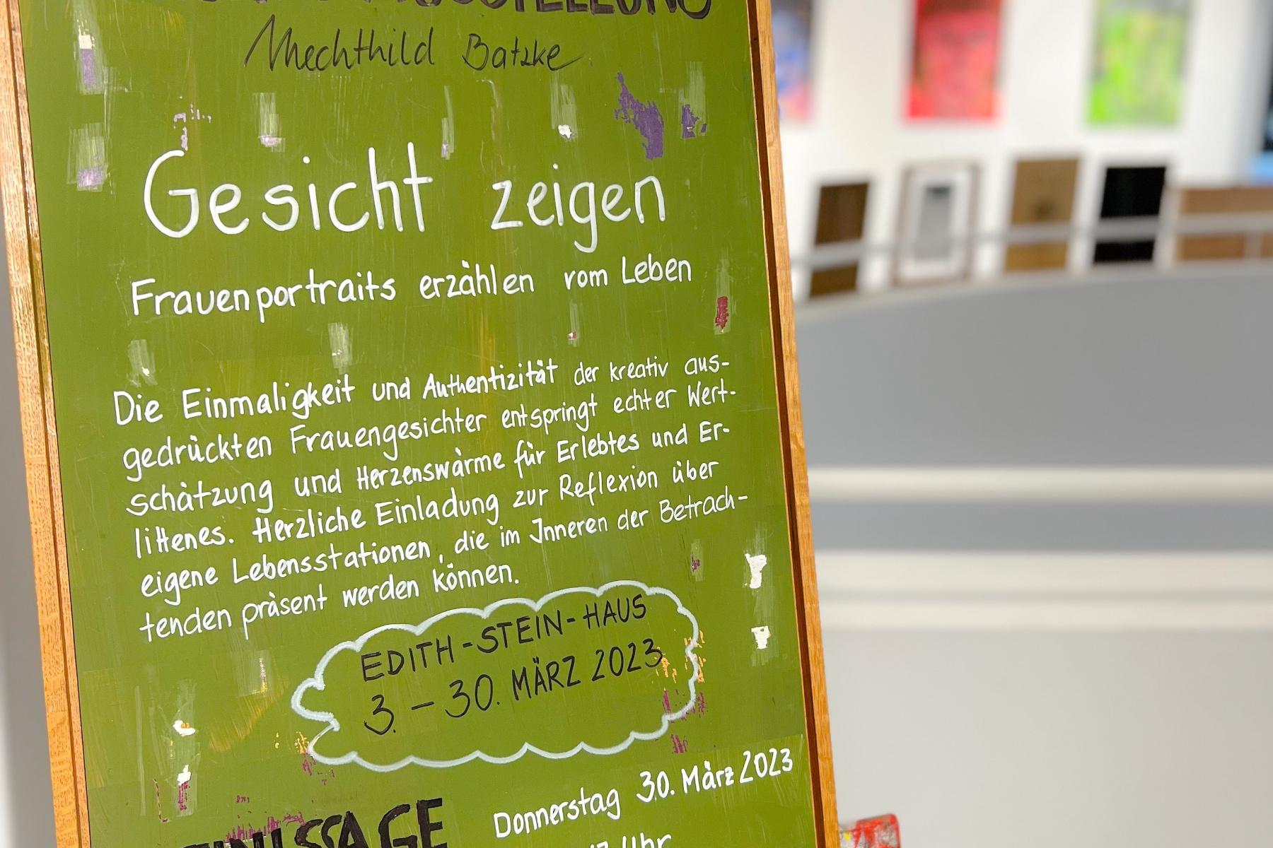 Finissage zur Ausstellung 'Gesicht zeigen - Frauenporträts erzählen vom Leben' von Mechthild Batzke